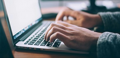 Emplois à temps plein ou partiel